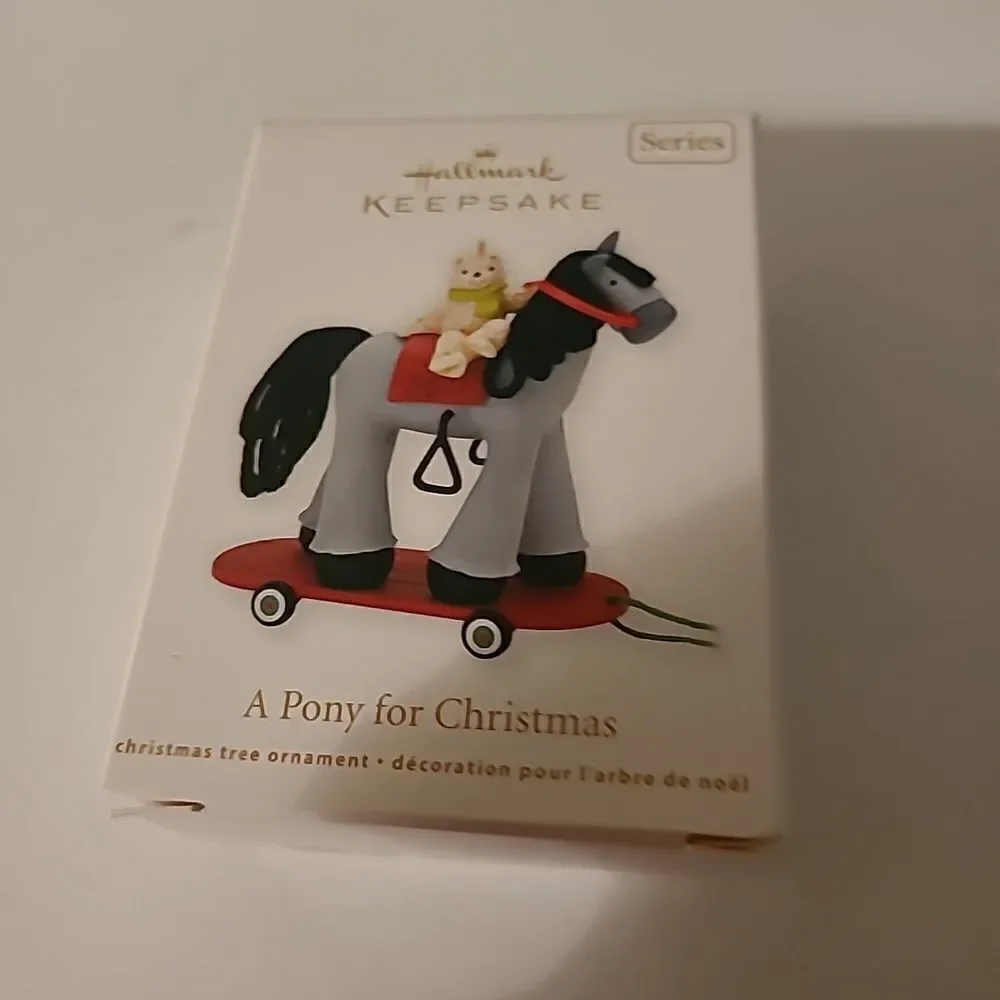 2011 Hallmark Keepsake Ornament